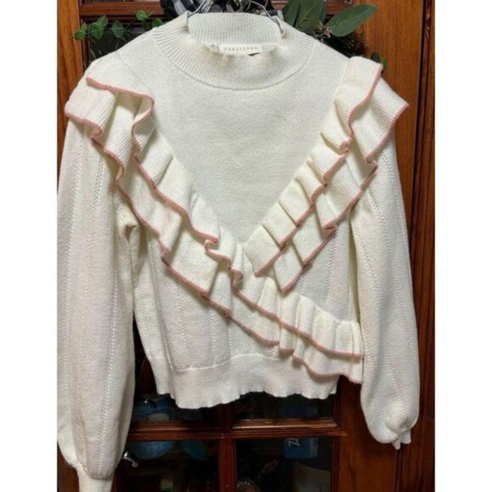Olivia Sweater by the Caballero‎ Women's size Small